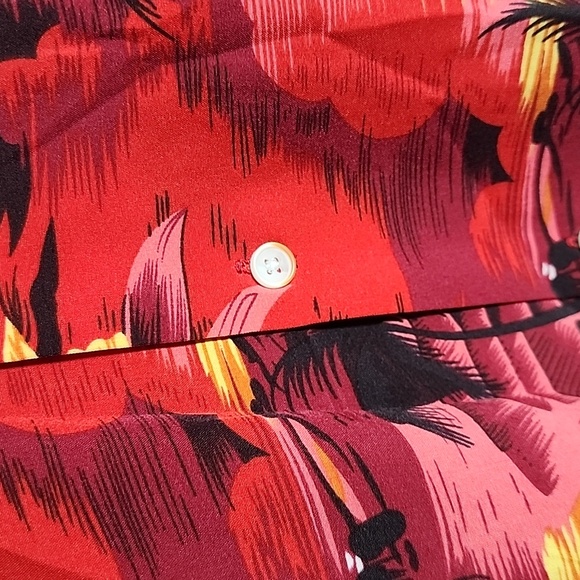 Hawaiian Vacation mens mens button up shirt Designed in Italy - Picture 5 of 6